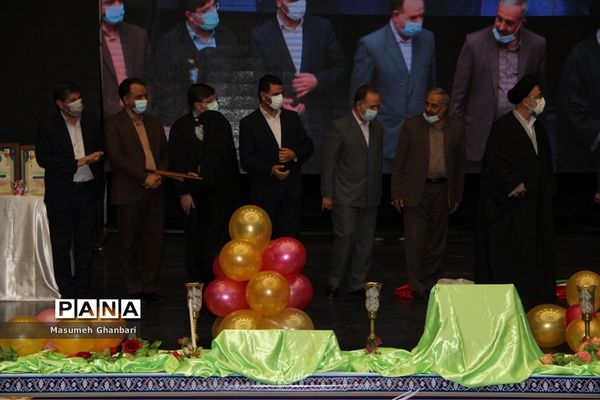 مراسم تجلیل از فرهنگیان ناحیه یک و دو شهرری