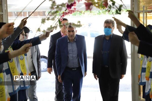 آیین تجلیل از برگزیدگان جشنواره سفیران سلامت