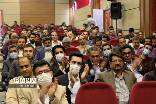 گرامیداشت هفته مقام معلم در بهارستان