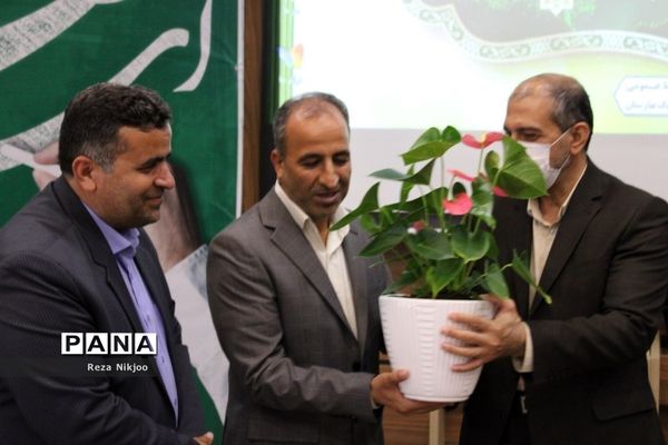 گرامیداشت هفته مقام معلم در بهارستان