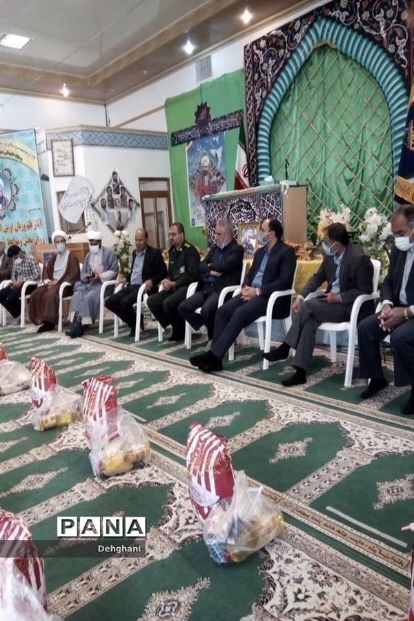 توزیع بیش از 1000 بسته کمک مؤمنانه در نائین