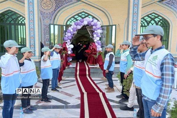 اجرای جُنگ شادی برای دبیران، کاشمر