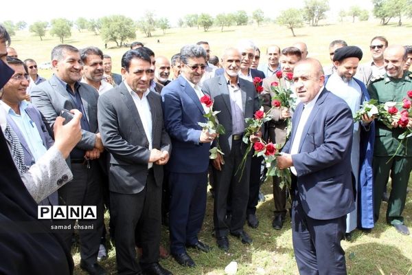 جشن بزرگ هفته معلم، بخش کبگیان چشمه دزدک منطقه سرچنار