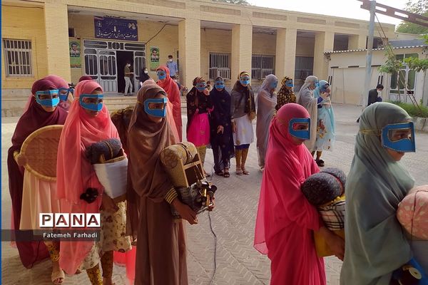 پاتوق سرود در میناب به‌مناسبت هفته گرامیداشت معلم