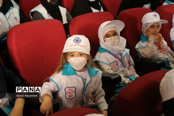 مراسم اختتامیه ششمین جشنواره سفیران سلامت در قم