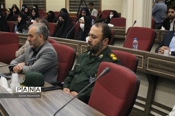 آیین تجلیل از فرهنگیان برگزیده جلوه‌های ویژه معلمی استان قم