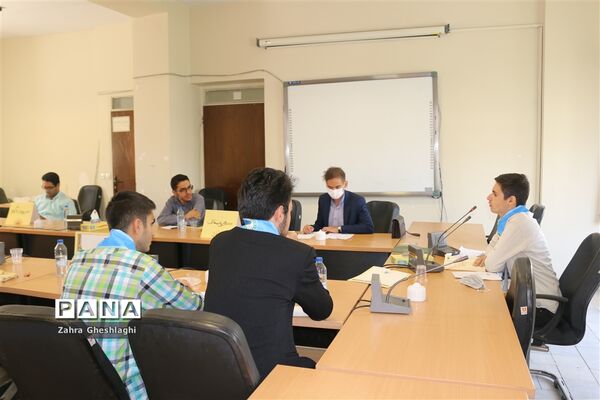 برگزاری مرحله نهایی مناظره دانش‌آموزی شهر تهران