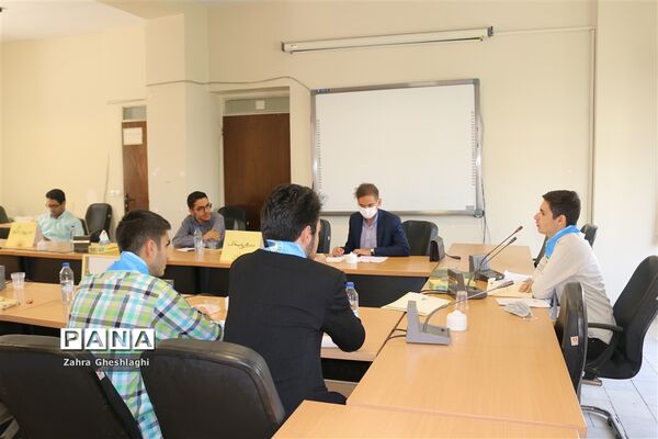برگزاری مرحله نهایی مناظره دانش‌آموزی شهر تهران