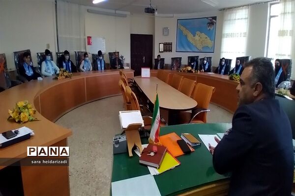 اولین نشست هیأت رئیسه یازدهمین دوره مجلس دانش‌آموزی شهرستان چرداول