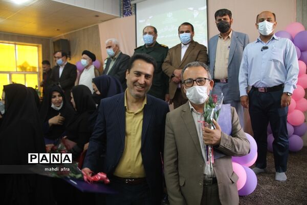 آیین تجلیل از معلمان برگزیده شهرستان بهبهان