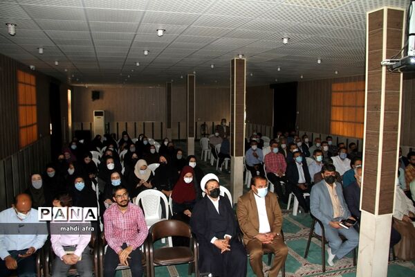 آیین تجلیل از معلمان برگزیده شهرستان بهبهان