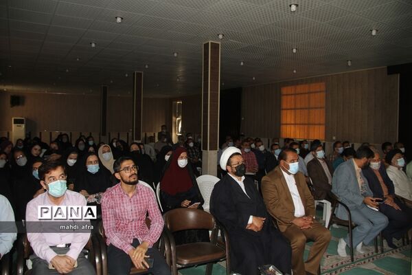 آیین تجلیل از معلمان برگزیده شهرستان بهبهان