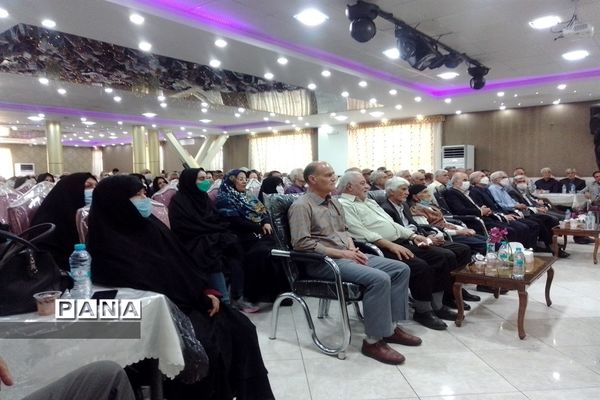 همایش فرهنگیان پیشکسوت کاشمردر هفته معلم