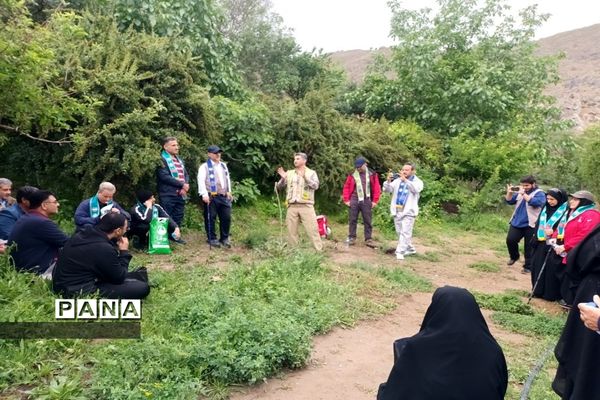 همایش کوهپیمایی مربیان پیشتاز سازمان دانش‌آموزی ناحیه۶ مشهد مقدس