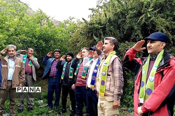 همایش کوهپیمایی مربیان پیشتاز سازمان دانش‌آموزی ناحیه۶ مشهد مقدس