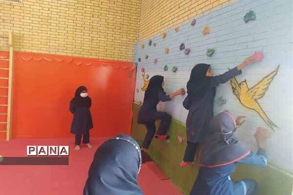 آیین افتتاح پروژه‌های ورزشی طرح شهید سردار سلیمانی شهرستان داراب