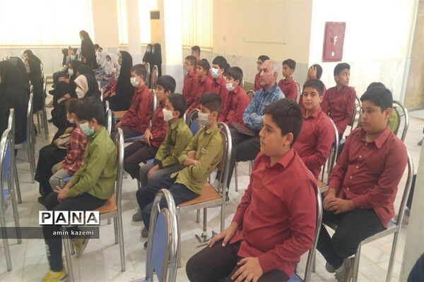 برپایی نمایشگاه دست‌سازه‌های مدارس تمدن‌سازان در داراب