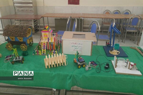 برپایی نمایشگاه دست‌سازه‌های مدارس تمدن‌سازان در داراب