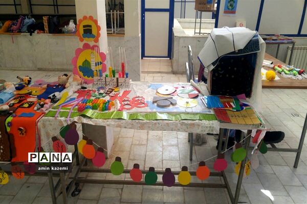 برپایی نمایشگاه دست‌سازه‌های مدارس تمدن‌سازان در داراب
