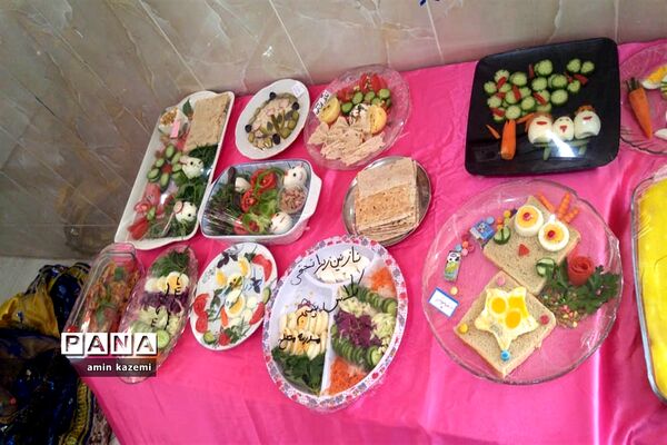 برپایی نمایشگاه هفته سلامت در دبستان مصلح داراب