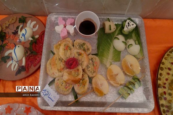 برپایی نمایشگاه هفته سلامت در دبستان مصلح داراب