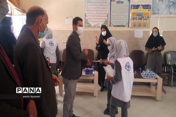 برپایی نمایشگاه هفته سلامت در دبستان مصلح داراب