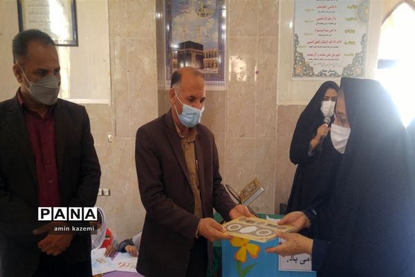 برپایی نمایشگاه هفته سلامت در دبستان مصلح داراب