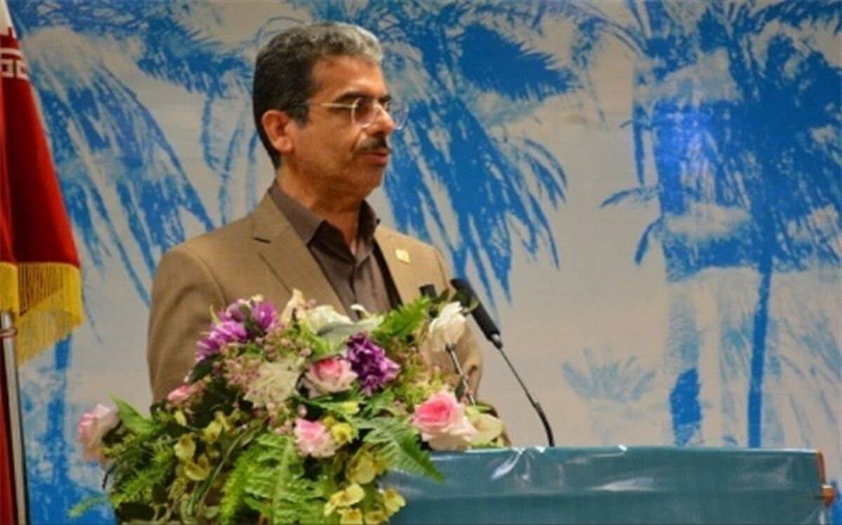 معلم پایه‌گذار تمدن نوین اسلامی است