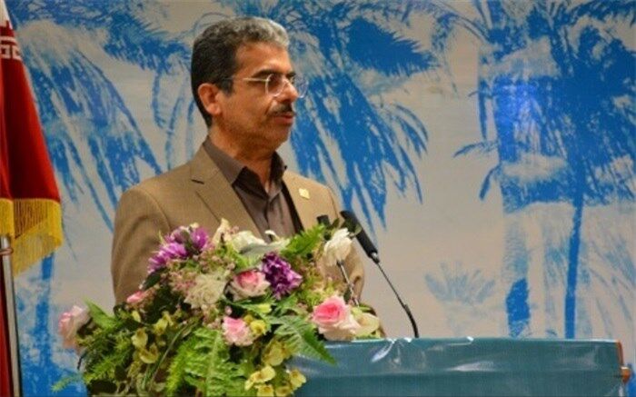 معلم پایه‌گذار تمدن نوین اسلامی است