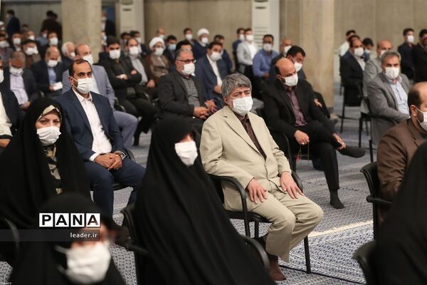 دیدار جمعی از معلمان با رهبر انقلاب اسلامی