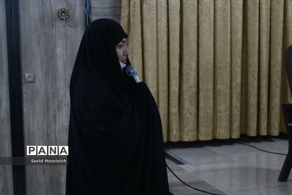 نشست هم‌اندیشی معاونان پرورشی ناحیه 3 قم