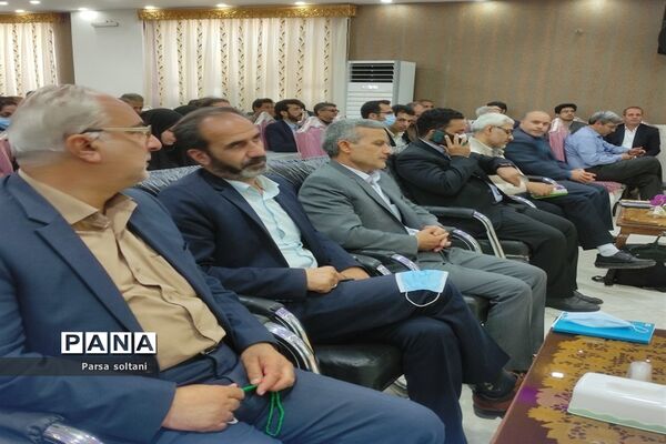 برگزاری همایش قطبی تکریم مقام معلم شهرستان کاشمر
