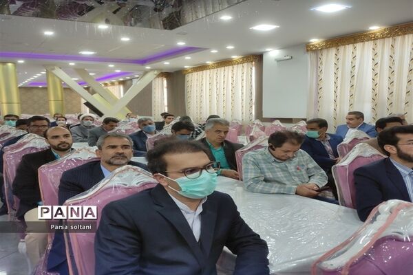 برگزاری همایش قطبی تکریم مقام معلم شهرستان کاشمر