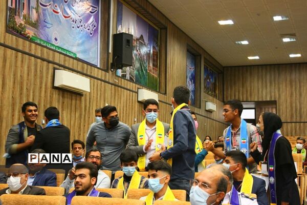 برگزاری اختتامیه دومین دوره مسابقات مناظره دانش‌آموزی استان فارس
