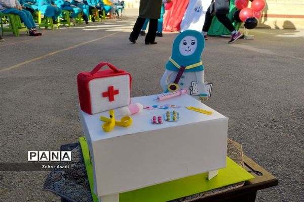 تجلیل از مدافعان سلامت و جهادگران آموزش در آباده