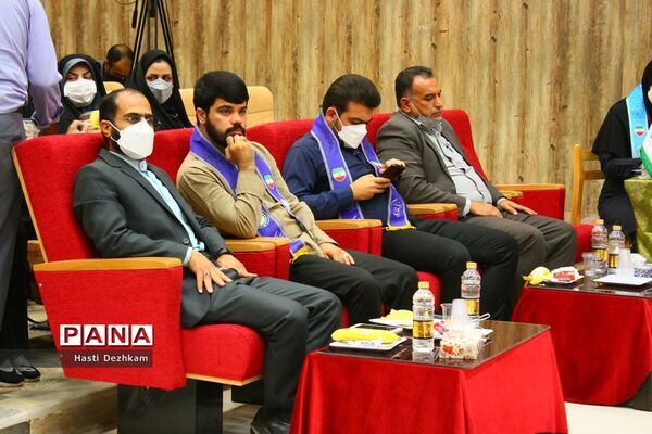 برگزاری مرحله نهایی دومین دوره مسابقات مناظره دانش‌آموزی پسران استان فارس