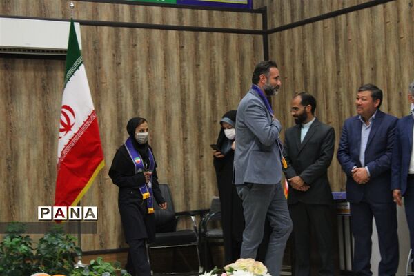 برگزاری مرحله نهایی دومین دوره مسابقات مناظره دانش‌آموزی دختران استان فارس
