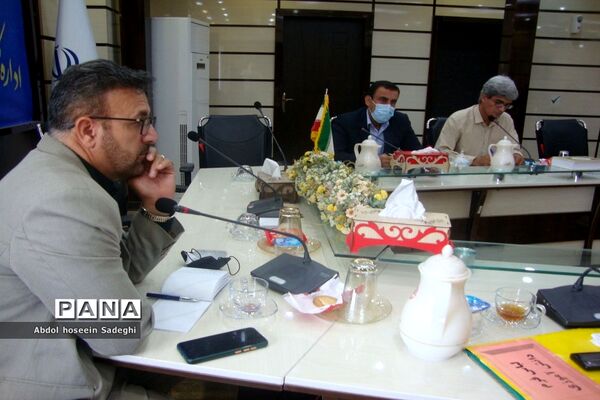 نشست هم‌اندیشی مدیران مدارس بوشهر