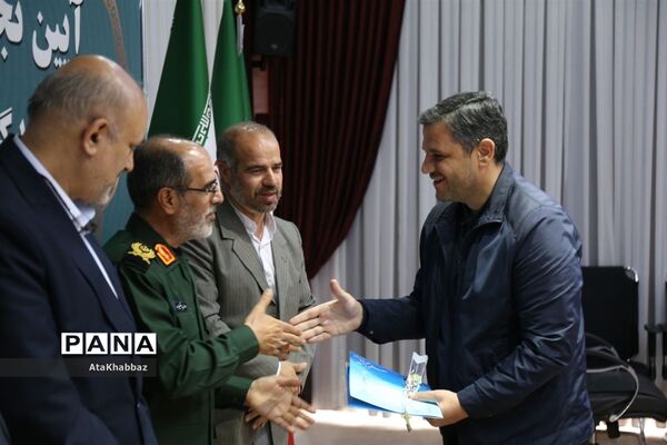 آیین تجلیل از معلمان برتر استان آذربایجان شرقی