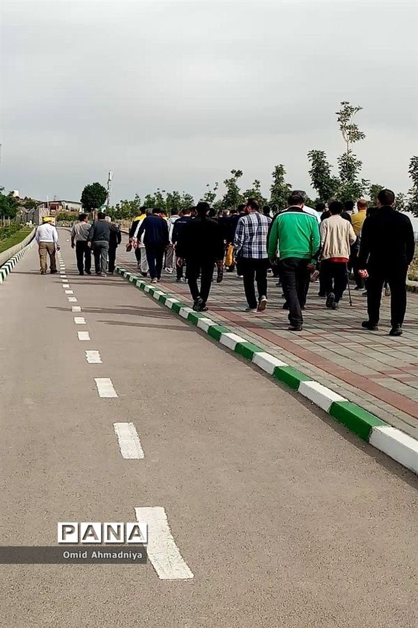 همایش پیاده‌روی همکاران تربیت‌بدنی نواحی هفت‌گانه مشهد و تبادکان