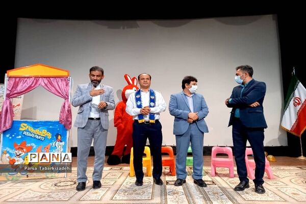 جشن سالروز تاسیس سازمان دانش‌آموزی در بوشهر