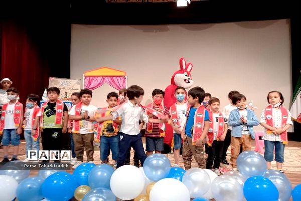 جشن سالروز تاسیس سازمان دانش‌آموزی در بوشهر