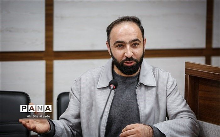 برگزاری جلسات فصلی و منظم، کارایی سازمان را بهبود می‌بخشد