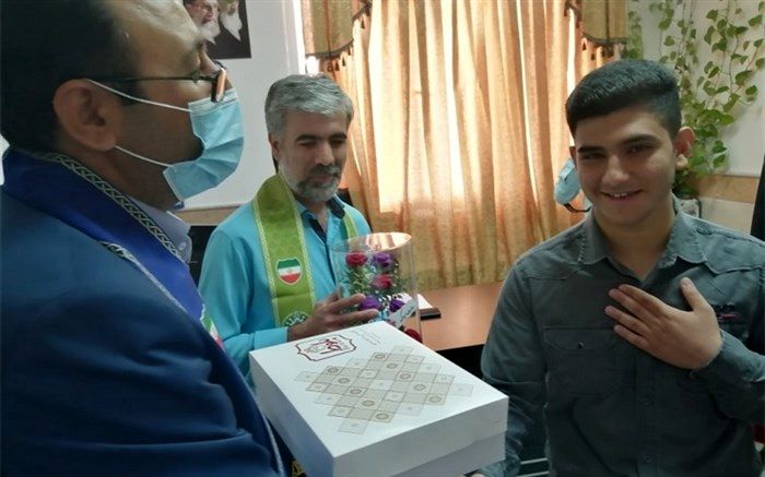 تجلیل از مدیر سازمان دانش‌آموزی استان قم/ فیلم