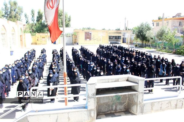 تجلیل از مربیان پیشتاز ناحیه 3 قم