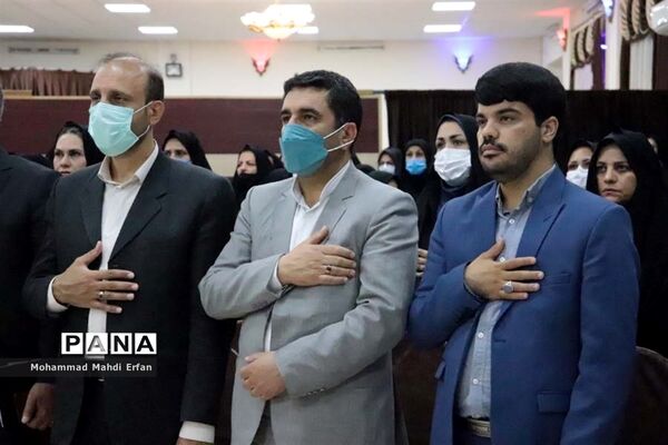 نشست صمیمی مسئولان با فرهنگیان شهرستان  آباده