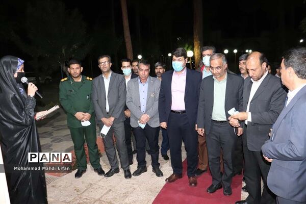 نشست صمیمی مسئولان با فرهنگیان شهرستان  آباده