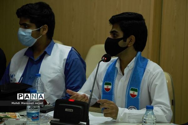 نشست صمیمی قائم مقام سازمان دانش‌آموزی با تشکل‌های دانش‌آموزی هرمزگان