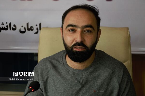 نشست صمیمی قائم مقام سازمان دانش‌آموزی با تشکل‌های دانش‌آموزی هرمزگان