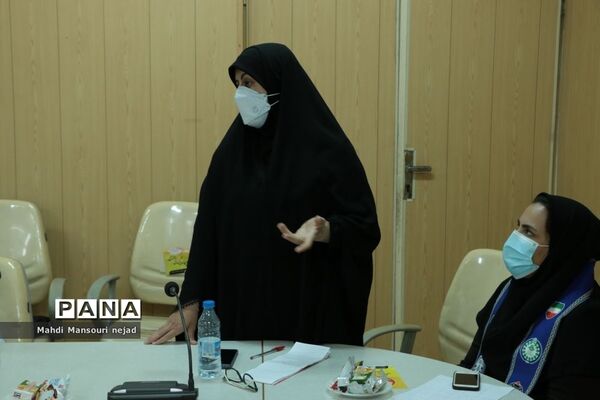 نشست صمیمی قائم مقام سازمان دانش‌آموزی با تشکل‌های دانش‌آموزی هرمزگان